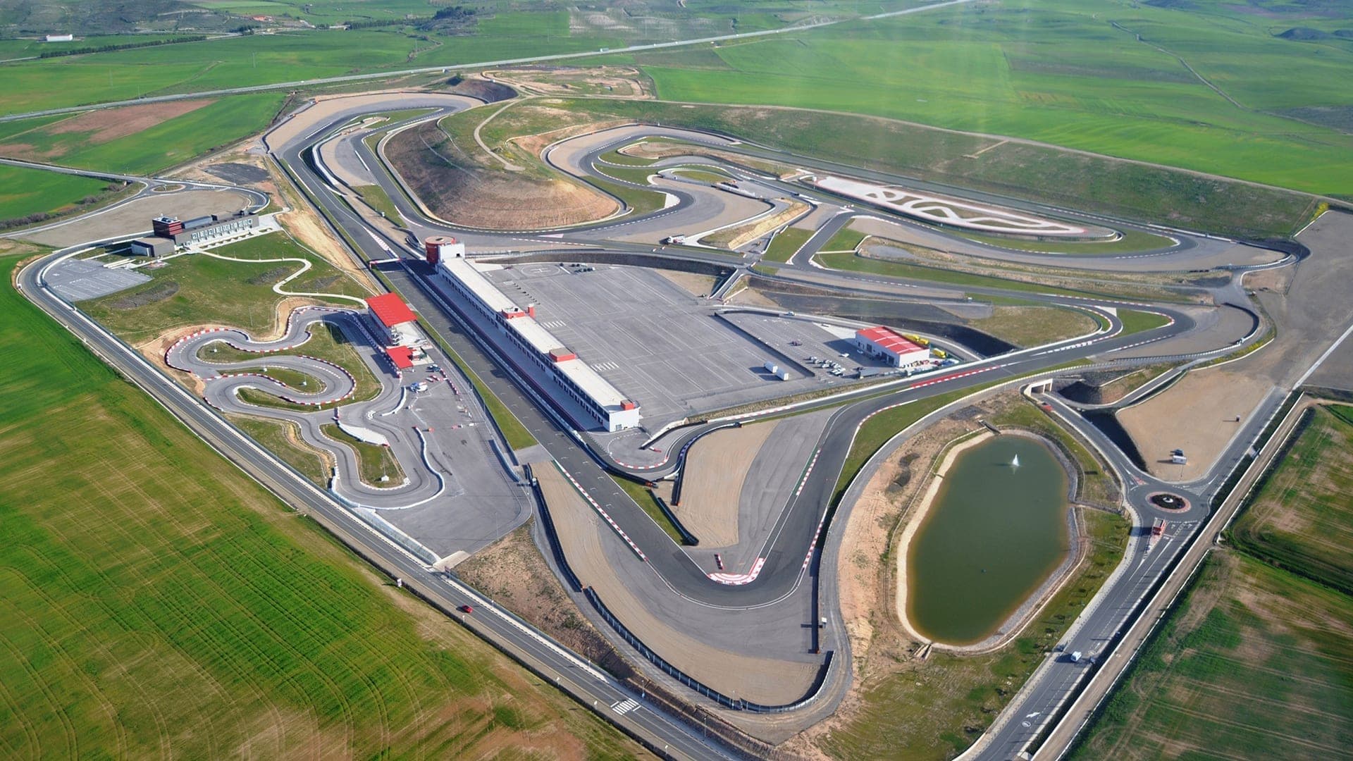 Tanda Navarra — Racing100